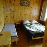 біля лісу апартименти з двома спальнями
