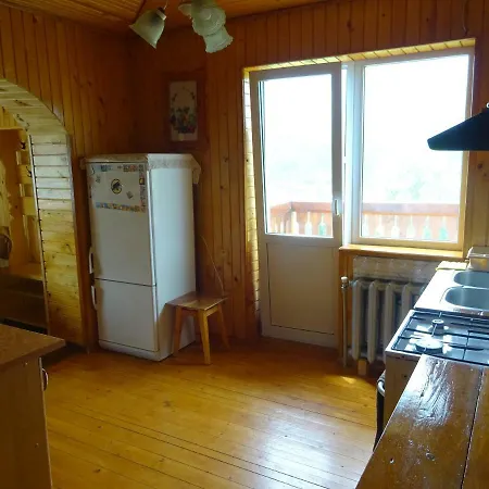 біля лісу апартименти з двома спальнями