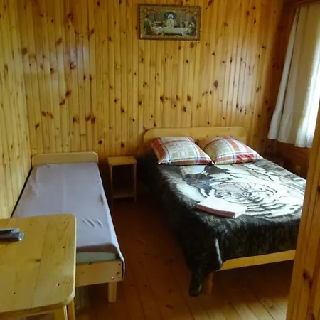 біля лісу апартименти з двома спальнями